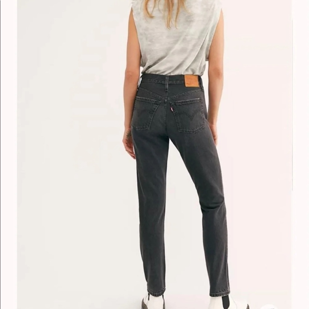 Levi’s - Picture 2 of 4